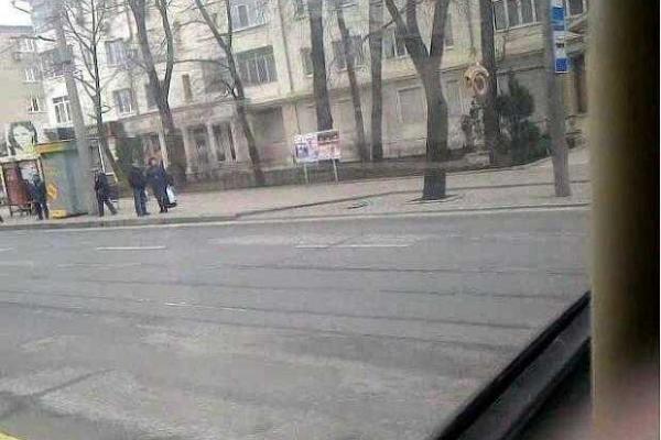 Красавец Донецк с приходом "русского мира" все больше становится похож на запуганный город-призрак Красавец Донецк с приходом "русского мира" все больше становится похож на запуганный город-призрак