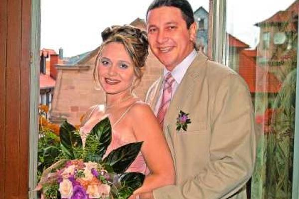 Солисту группы "Фристайл", исполнившему хит "Ах, какая женщина", пришлось покинуть Россию