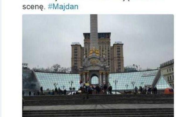Ситуация на Майдане напряженная: стоят палатки, строят сцену, полиция блокирована Ситуация на Майдане напряженная: стоят палатки, строят сцену, полиция блокирована