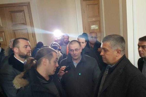 Активисты прорвались в здание Минюста и требуют ареста счетов Сбербанка России в Украине 