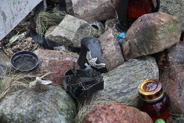 Акт вандализма: в Польше неизвестные разрушили крест памяти героям Евромайдана