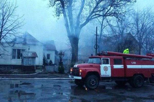 На Закарпатье произошел пожар в здании Иршавского районного суда: архив не пострадал На Закарпатье произошел пожар в здании Иршавского районного суда: архив не пострадал