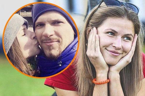 Героиня популярного клипа "Экспонат" находится в романтических отношениях с резидентом "Comedy Club"