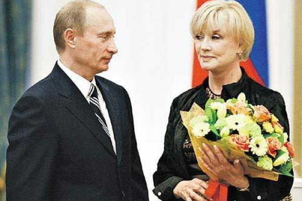 Актриса Вера Алентова отметила 74-летие