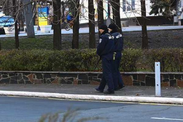 На улицы Мариуполя вышли усиленные патрули, которые несут службу в круглосуточном режиме