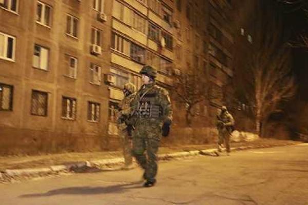 На улицы Мариуполя вышли усиленные патрули, которые несут службу в круглосуточном режиме