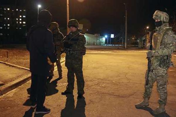 На улицы Мариуполя вышли усиленные патрули, которые несут службу в круглосуточном режиме