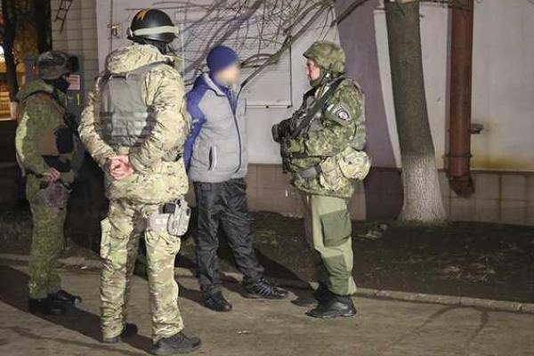 На улицы Мариуполя вышли усиленные патрули, которые несут службу в круглосуточном режиме