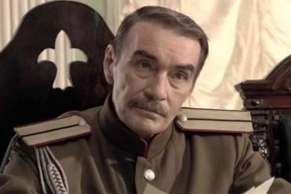 Российский актер Эмиляно Очагавия скончался в больнице, получив тяжелые ожоги при пожаре в квартире