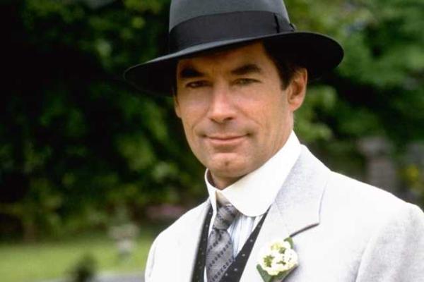 Легендарный британский актер Тимоти Далтон отмечает свой 70-летний юбилей