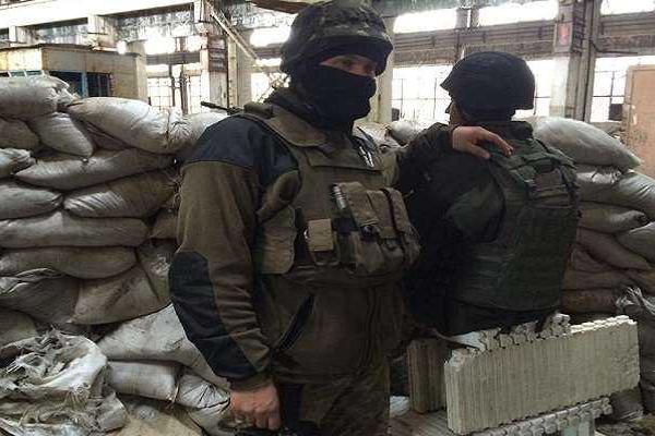 Бочкала: ночь в Авдеевке была "жаркой", вражеская пехота волнами шла "на убой", наши их буквально шинковали Бочкала: ночь в Авдеевке была "жаркой", вражеская пехота волнами шла "на убой", наши их буквально шинковали