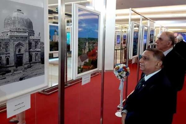 В Таиланде открылась фотовыставка премьер-министра РФ Медведева