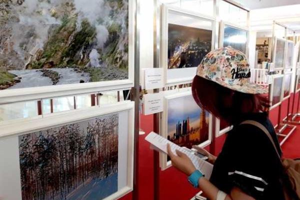 В Таиланде открылась фотовыставка премьер-министра РФ Медведева