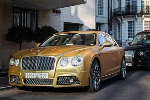 Британцы шокированы роскошными авто саудовского принца, приехавшего в Лондон на отдых