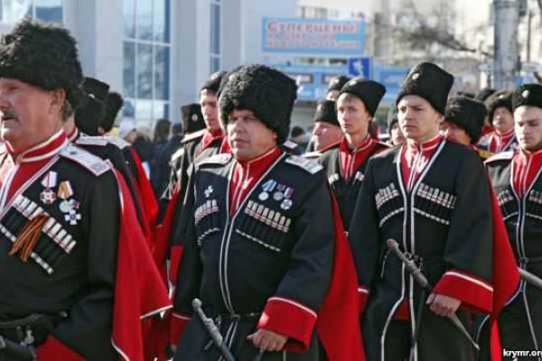 В Симферополе с размахом отмечают вторую годовщину "референдума" о статусе Крыма В Симферополе с размахом отмечают вторую годовщину "референдума" о статусе Крыма