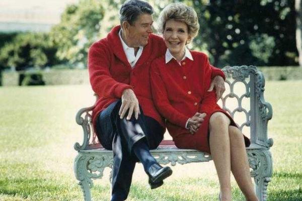 Ушла из жизни одна из самых ярких первых леди США Нэнси Рейган