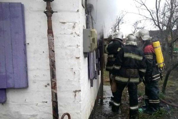 На Полтавщине во время тушения пожара в частном доме, спасатели обнаружили тела двух мужчин На Полтавщине во время тушения пожара в частном доме, спасатели обнаружили тела двух мужчин