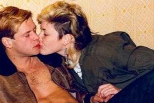 Американская певица Джоанна Стингрей выложила в Сеть архивные фото с советскими рок-звездами