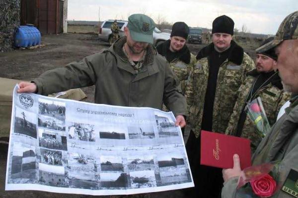 Глава Луганской ВГА Георгий Тука побывал с визитом у бойцов ВСУ в Станично-Луганском районе