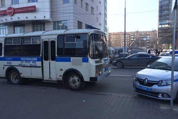 В Москве были задержаны активисты, участвующие в пикете в поддержку Надежды Савченко