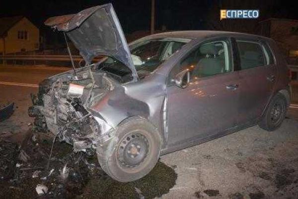 В Киеве авто, зарегистрированное на заместителя Кличко, столкнулось с автомобилей "Volkswagen" В Киеве авто, зарегистрированное на заместителя Кличко, столкнулось с автомобилей "Volkswagen"