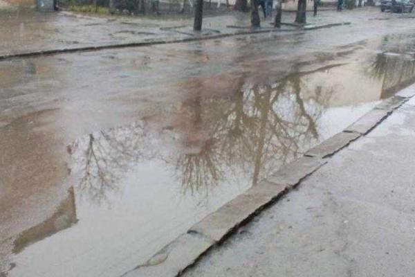 Из-за непогоды Ивано-Франковск превратился в настоящую Венецию