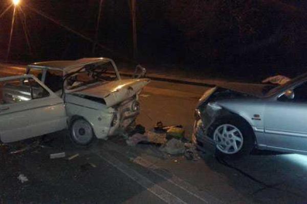 В Ровно автомобиль "ЗАЗ" вылетел на встречную полосу и впечатался в иномарку: водитель погиб на месте В Ровно автомобиль "ЗАЗ" вылетел на встречную полосу и впечатался в иномарку: водитель погиб на месте