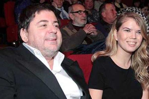 Шоумену Александру Цекало исполнилось 55 лет