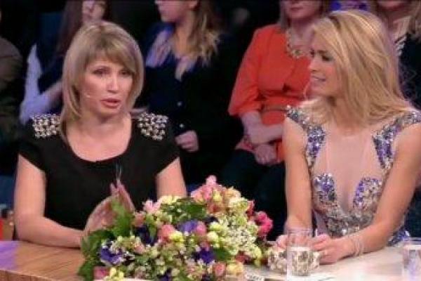 Певица Вера Брежнева разыскала свою сводную сестру 