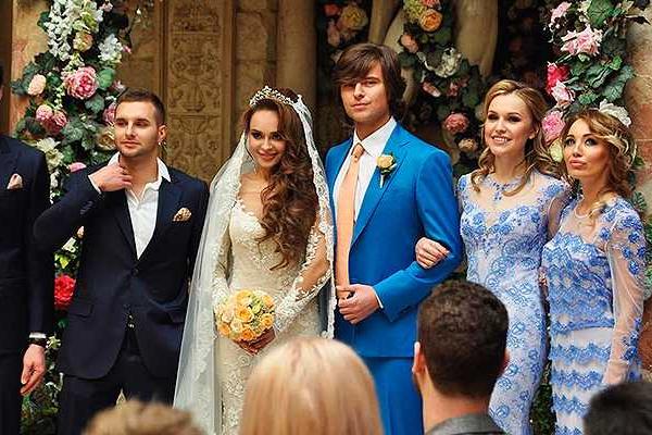 Прохор Шаляпин и Анна Калашникова провели репетицию свадебной церемонии