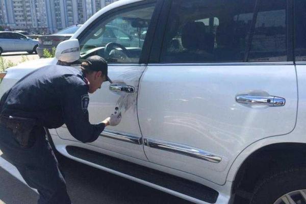 В Киеве неизвестные открыли стрельбу: ранен 46-летний мужчина