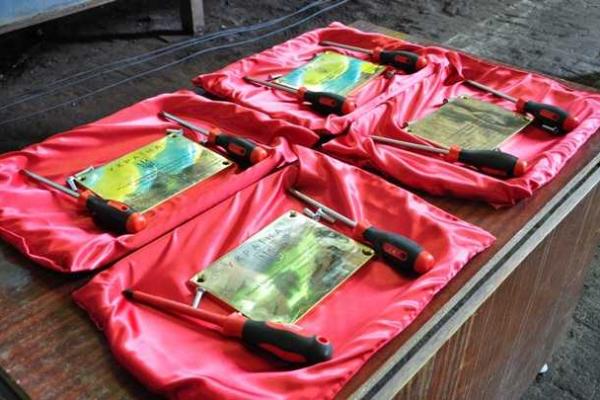 В Киеве, согласно утвержденному госзаказу, приступили к постройке четырех военных катеров В Киеве, согласно утвержденному госзаказу, приступили к постройке четырех военных катеров