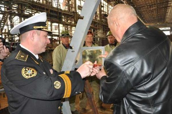 В Киеве, согласно утвержденному госзаказу, приступили к постройке четырех военных катеров В Киеве, согласно утвержденному госзаказу, приступили к постройке четырех военных катеров