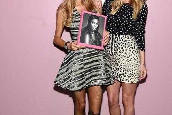 Супермодель Наоми Кэмпбелл представила свою четвертую по счету книгу Супермодель Наоми Кэмпбелл представила свою четвертую по счету книгу