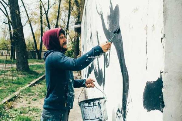 К годовщине катастрофы на центральной улице Чернобыля появился мурал К годовщине катастрофы на центральной улице Чернобыля появился мурал