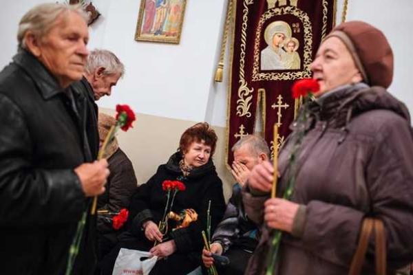 В Славутиче и Киеве отдали дань памяти ликвидаторам аварии на ЧАЭС В Славутиче и Киеве отдали дань памяти ликвидаторам аварии на ЧАЭС