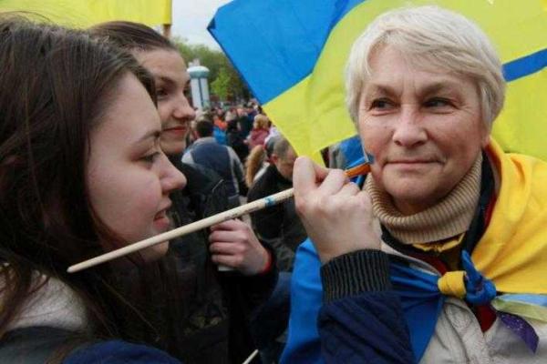 В Донецке два года назад жестко разогнали последний проукраинский митинг: хронология событий В Донецке два года назад жестко разогнали последний проукраинский митинг: хронология событий