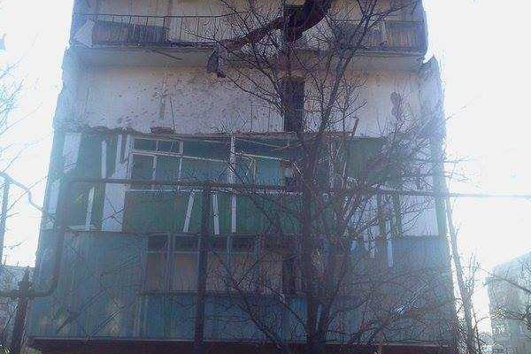 Жители Зайцево вновь спускаются в подвалы: бои и обстрелы не прекращаются Жители Зайцево вновь спускаются в подвалы: бои и обстрелы не прекращаются