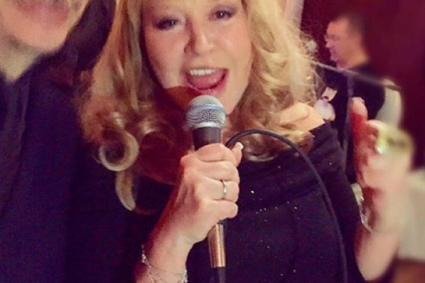 В Сеть попали снимки с празднования дня рождения Аллы Пугачевой