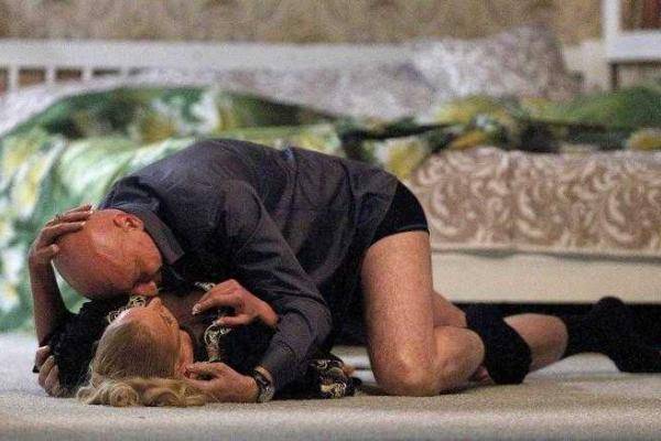 Зрители раскритиковали актерский дебют Волочковой на театральной сцене