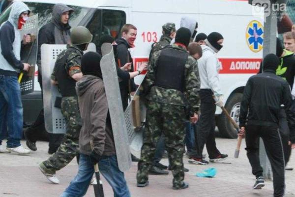 В Донецке два года назад жестко разогнали последний проукраинский митинг: хронология событий В Донецке два года назад жестко разогнали последний проукраинский митинг: хронология событий