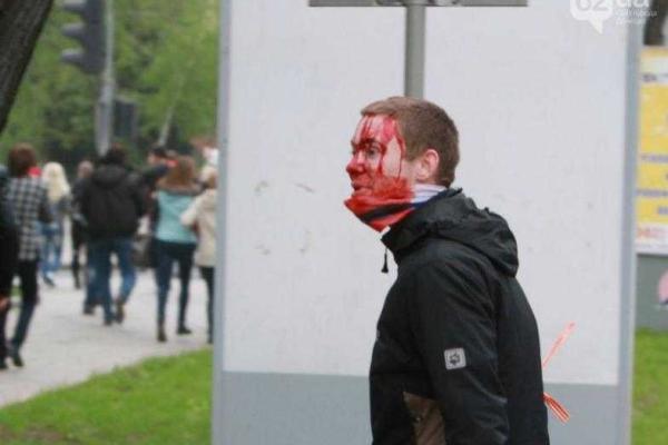 В Донецке два года назад жестко разогнали последний проукраинский митинг: хронология событий В Донецке два года назад жестко разогнали последний проукраинский митинг: хронология событий