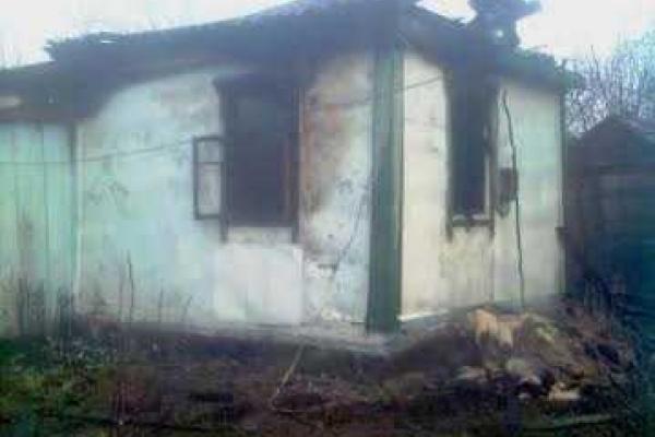 На Житомирщине спасатели в сгоревшем жилом доме обнаружили тело хозяйки-пенсионерки На Житомирщине спасатели в сгоревшем жилом доме обнаружили тело хозяйки-пенсионерки