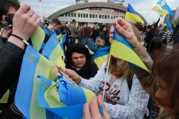 В Донецке два года назад жестко разогнали последний проукраинский митинг: хронология событий В Донецке два года назад жестко разогнали последний проукраинский митинг: хронология событий