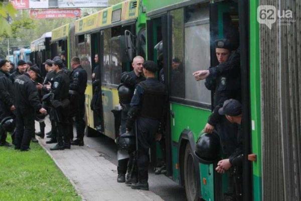 В Донецке два года назад жестко разогнали последний проукраинский митинг: хронология событий В Донецке два года назад жестко разогнали последний проукраинский митинг: хронология событий