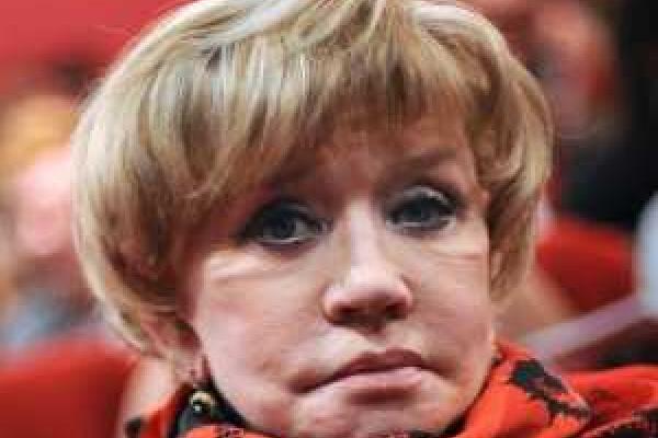 Пластические операции окончательно изуродовали красавицу-актрису Веру Алентову