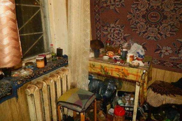 Киевлянка в пьяном угаре до смерти забила своего приятеля-собутыльника Киевлянка в пьяном угаре до смерти забила своего приятеля-собутыльника