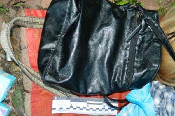 В центре Киева обнаружен труп молодой женщины В центре Киева обнаружен труп молодой женщины