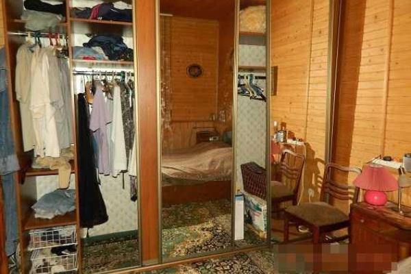 В Киеве вору пришлось прятаться от полиции в шкафу ограбленной квартиры