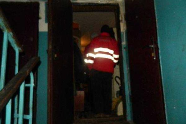 Киевлянка в пьяном угаре до смерти забила своего приятеля-собутыльника Киевлянка в пьяном угаре до смерти забила своего приятеля-собутыльника